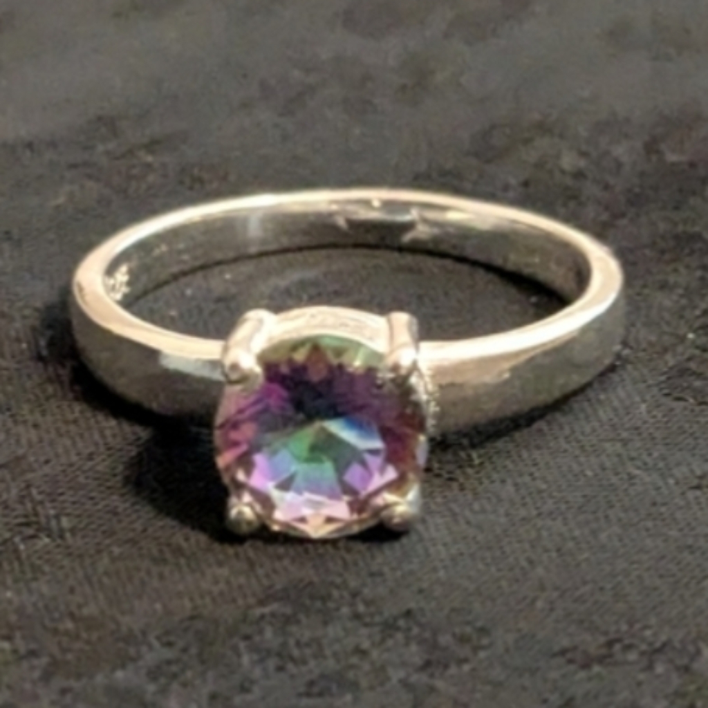 New 925 Solid Sterling Silver Ring With Mystic Cz In Pronged Setting Size 7